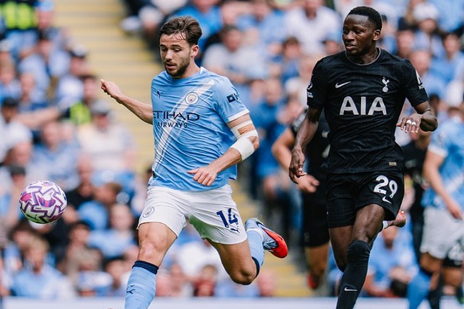 Liga Inggris: Tottenham Hotspur Sikat Manchester City 0-2